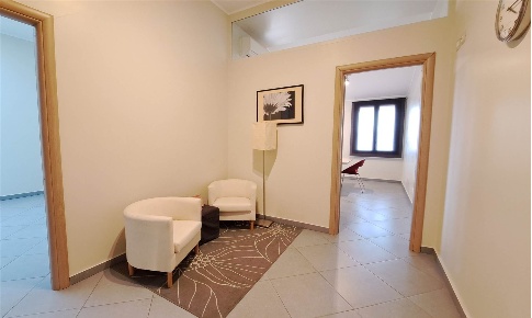 Foto Ufficio in VIALE CRISTOFORO COLOMBO, San Giovanni la Punta Centro