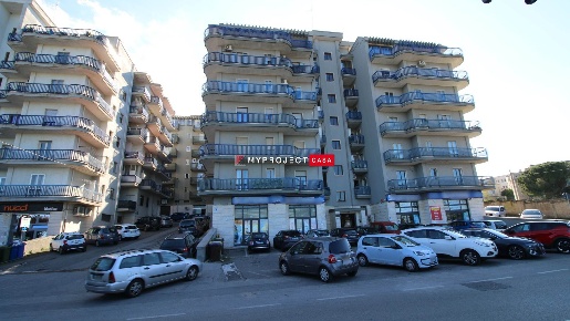 Foto Appartamento in Via Alcide de Gaspari  84, Martina Franca di 135 m²