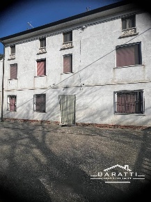 Foto Case semi ndipendenti a Motteggiana Zanetta di 120 m² con 5 locali