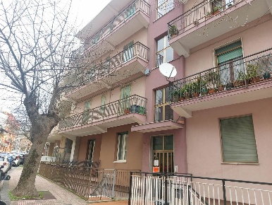 Foto Appartamento in Viale Giuseppe Mazzini 213, Tiriolo Centro di 124 m²