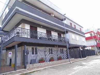 Foto Appartamento in Via Giacomo Bruno 8/A, Triggiano di 95 m² con 3 locali