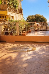 Foto Appartamento a Rapallo Centro Storico di 60 m² con 2 locali in vendita