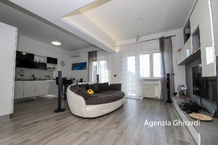 Foto Appartamento in VIA LODOVICO CALDA 3H, Genova Sestri Ponente di 110 m²