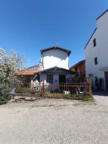 Foto Appartamento in Località Case Piccioni 53, Ziano Piacentino di 140 m²