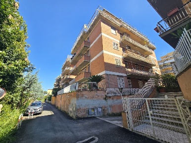Foto Appartamento in Via Mario Canavari 11, Roma Pietralata di 146 m²