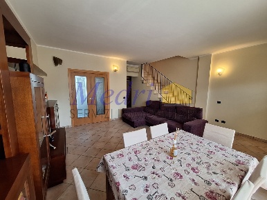 Foto Villa a schiera in VIA GIORGIO PERLASCA 42, Cesena di 220 m²