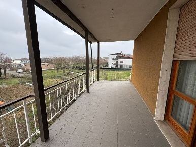 Foto Villa bifamiliare a Borgonovo Val Tidone Borgonovo Valtidone di 263 m²