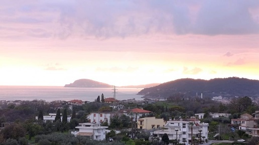 Foto Appartamento in VIA ANTONIO SEBASTIANI, Minturno di 160 m² in vendita