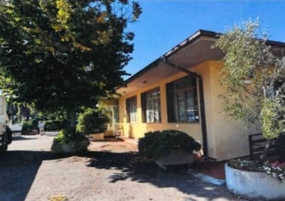 Foto Hotel a Rufina di 1978 m² con 18 locali in vendita