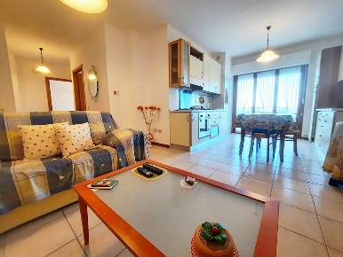 Foto Appartamento in via delle Gardenie 7, Alba Adriatica di 84 m²