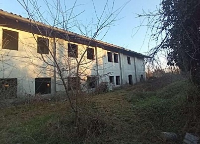 Foto Capannone industriale a Pieve Albignola di 657 m² con 1 locali