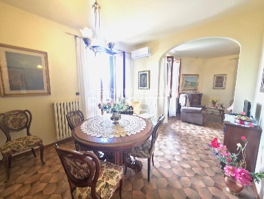 Foto Appartamento a Cerreto Guidi Bassa di 160 m² con 5 locali in vendita