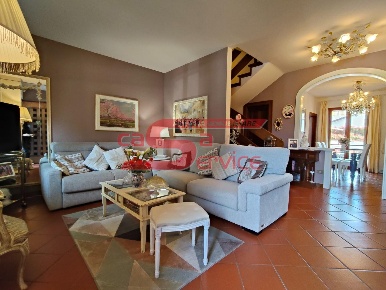 Foto Villa a schiera a Montecatini-Terme di 150 m² con 6 locali in vendita