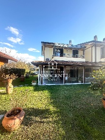 Foto Villa a schiera a Massa Romagnano di 140 m² con 4 locali in vendita