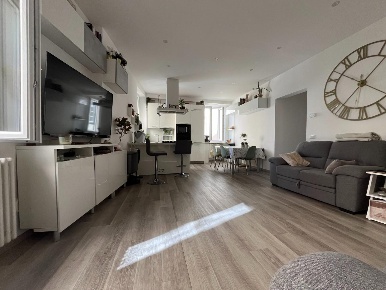 Foto Appartamento a Lucca Piazza Anfiteatro - Torre Guinigi di 124 m²