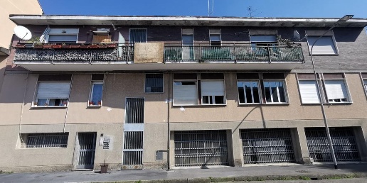 Foto Magazzino a Baranzate di 254 m² con 1 locali in vendita