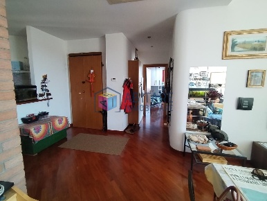 Foto Appartamento a Livorno Quartiere Venezia di 90 m² con 4 locali