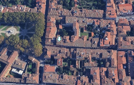 Foto Box a Pisa San Francesco di 66 m² con 1 locali in vendita