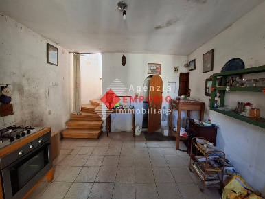 Foto Appartamento a Vicopisano Centro di 65 m² con 4 locali in vendita