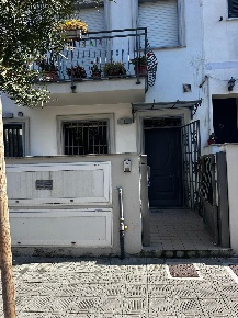 Foto Ufficio a Viareggio Marco Polo - Don Bosco di 37 m² con 2 locali