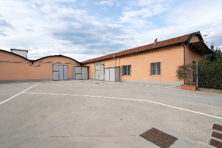 Foto Capannone industriale a Santa Croce sull'Arno Centro di 1025 m²