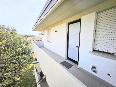 Foto Appartamento a Massa Ronchi - Poveromo di 75 m² con 4 locali