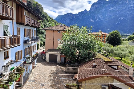 Foto Appartamento in Via Monte Brione 40, Arco di 123 m² con 4 locali