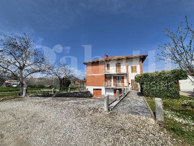 Foto Appartamento in Via Giuseppe Salvatore Asta 50, Gubbio Fontanelle
