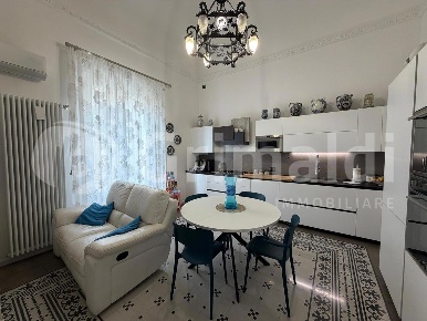 Foto Appartamento in Via Principe di Scordia 61, Palermo Roma - Cavour