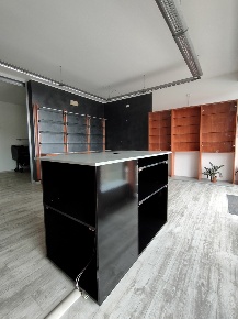 Foto Negozio in Via ADRIA Via degli Alpini 0, Adria Centro di 50 m²