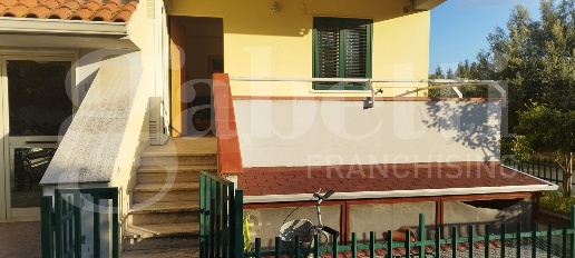 Foto Appartamento in Via degli Oleandri 16, Squillace Squillace Lido