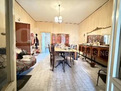 Foto Appartamento in Via Rotabile 19, Formia Centro di 90 m² con 3 locali