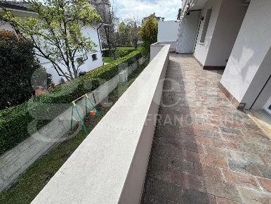 Foto Appartamento in Via ABRUZZO SNC, Castelfranco Veneto di 185 m²