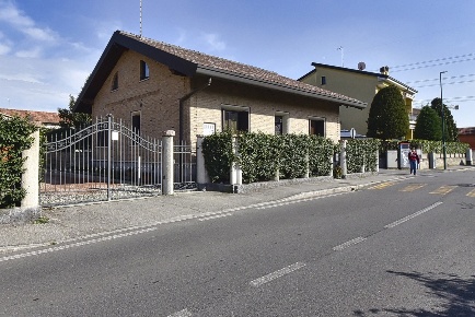 Foto Villa singola in Via SAN MARTINO 58, Paderno Dugnano di 204 m²