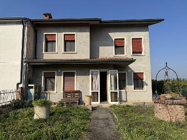 Foto Casa indipendente in Via MATTEOTTI 1, Pojana Maggiore Poiana Maggiore