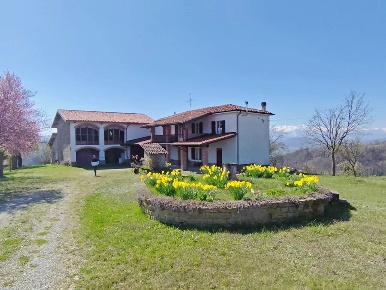 Foto Cessione attività a Marsaglia con 7 locali in vendita