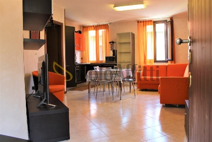 Foto Appartamento in via Rusca, Parabiago Centro di 60 m² con 2 locali