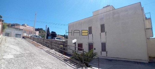 Foto Villa singola in Via Simone Catalano, Valderice Centro di 150 m²