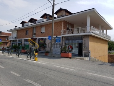 Foto Locale commerciale in Via Carignano, Rivalta di Torino Gerbole