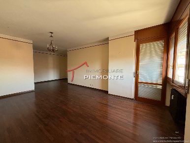 Foto Appartamento a Borgomanero Centro di 110 m² con 3 locali in vendita