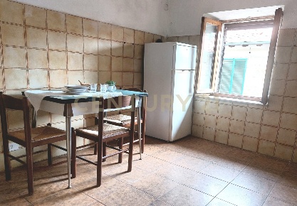 Foto Appartamento in Via Pinelli 9, Abbadia San Salvatore di 76 m²