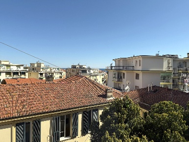 Foto Appartamento in Via Val del Ponte 27, Sanremo Ospedale di 45 m²