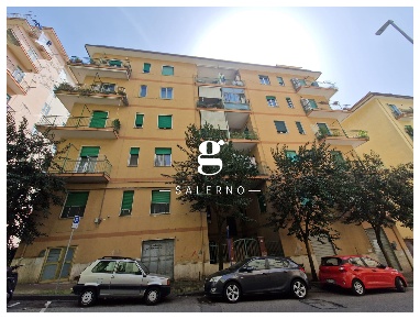 Foto Appartamento in Salvatore Calenda, Salerno Carmine Alto di 111 m²