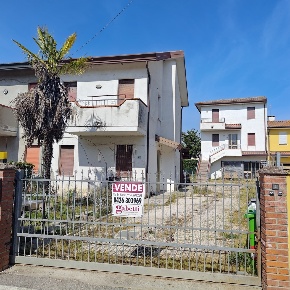 Foto Casa indipendente in Via CORBOLA Via Rubini 0, Corbola di 150 m²