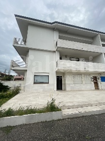 Foto Appartamento a Oristano Centro di 88 m² con 3 locali in vendita