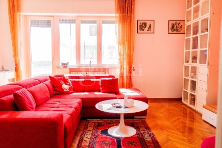 Foto Appartamento in Via De Min 10B, Belluno Centro di 111 m² con 3 locali