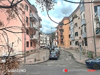 Foto Appartamento in Via Giulio Ruggi 5, Salerno Torrione di 55 m²