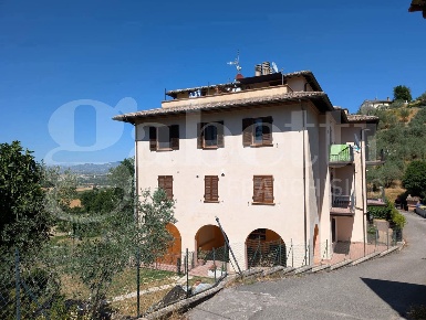 Foto Appartamento in Via ETRUSCA 26, Bettona Colle di 85 m² con 3 locali