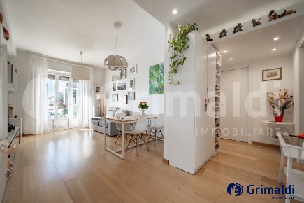 Foto Appartamento in Viale Bezzi 75, Milano Frua di 90 m² con 3 locali