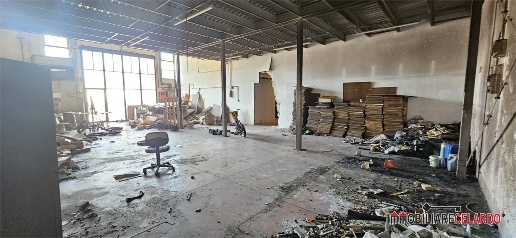 Foto Capannone industriale a Bagno a Ripoli Sambuca di 470 m² con 4 locali